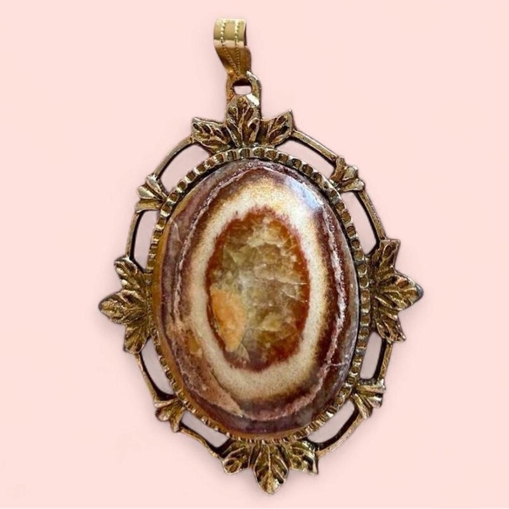 Vtg Natural Agate Statement Pendant (Artisan Crafted)